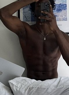 Trigga - Male escort in Nagoya Photo 6 of 6