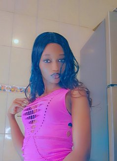 Trinah - escort in Jeddah Photo 3 of 4