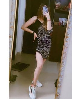 Tring to Anjali Bio Independent Mumbai E - escort in Mumbai Photo 1 of 2
