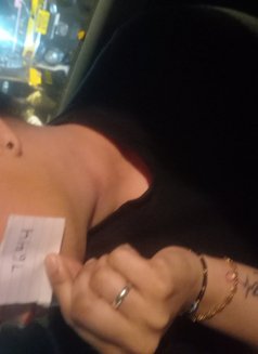 Tring to Nidhi Patel Bio Independent Mu - escort in Mumbai Photo 2 of 2