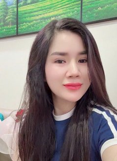 Trinh - escort in Abu Dhabi Photo 1 of 4