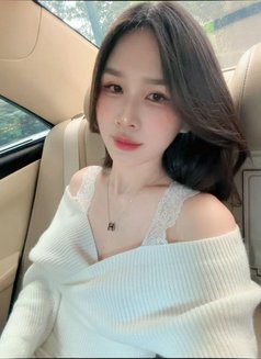 Trinh sukhumvit - escort in Bangkok Photo 1 of 6