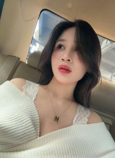 Trinh sukhumvit - escort in Bangkok Photo 2 of 6