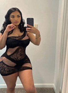 TRINITY, CURVY QUEEN - escort in Ahmedabad Photo 1 of 4