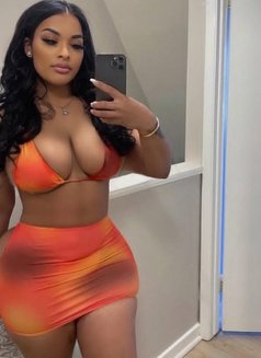 TRINITY, CURVY QUEEN - escort in Ahmedabad Photo 4 of 4