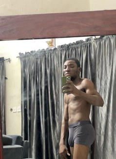 Triple B - Male escort in Lagos, Nigeria Photo 7 of 8