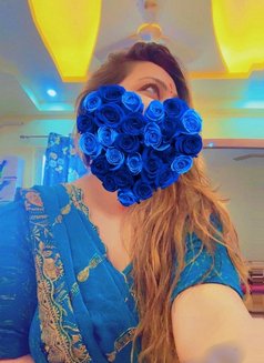 Tripti Cam and Real Meet Delhi Noida - puta in Noida Photo 4 of 7