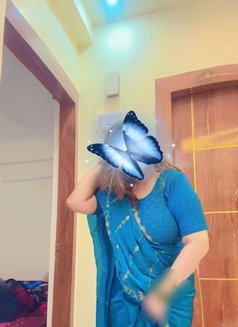 Tripti Cam and Real Meet Delhi Noida - puta in Noida Photo 5 of 7