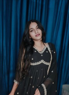 Tripti - puta in Hyderabad Photo 2 of 8