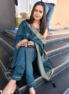 Tripti - puta in Kathmandu Photo 1 of 2