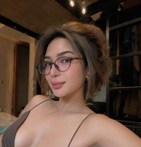 Trish - puta in Osaka Photo 1 of 6
