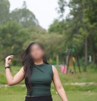 Trisha Available Escort - puta in Kochi