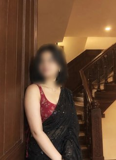 Trisha Available Escort New - escort in Kochi Photo 2 of 3