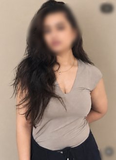 Trisha Available Escort New - escort in Kochi Photo 1 of 4