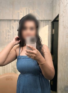 Trisha Available Escort New - escort in Kochi Photo 4 of 4