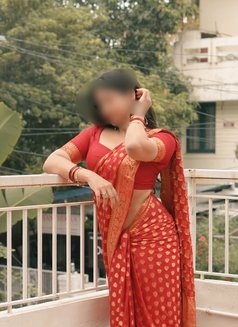 Trisha Available Escort Now - escort in Chennai Photo 1 of 4