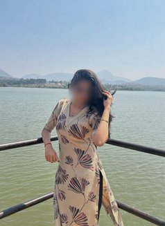 Trisha Available Escort Now - escort in Hyderabad Photo 2 of 4