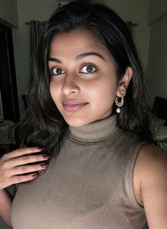 Trisha Available in Service - escort in Kochi Photo 4 of 4