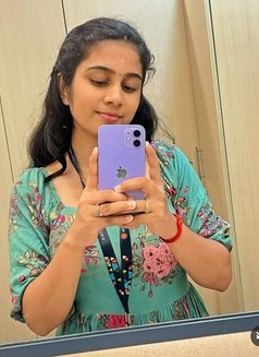 Trisha Available - escort in Thiruvananthapuram Photo 1 of 3