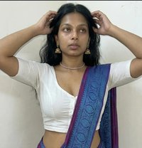 Induja Available Kochi - escort in Kochi Photo 1 of 2