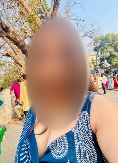 Trisha - escort in Bangalore Photo 4 of 4