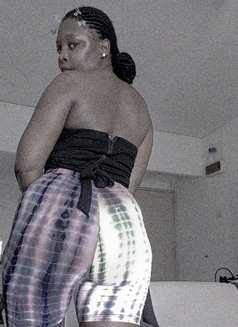 Trisha - escort in Kuala Lumpur Photo 3 of 7