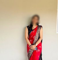 Trisha Escort Now - escort in Kochi Photo 1 of 4