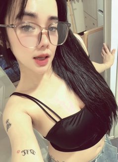 Trisha - escort in Hong Kong Photo 3 of 3