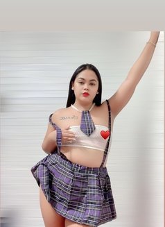 Trisha - Acompañantes transexual in Manila Photo 5 of 7