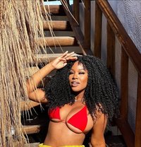 TRISHA, HOT INDEPENDENT GIRL - escort in Noida