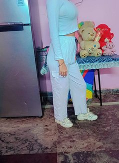 Trisha, Independent (Gfe, Meet & Cam) - puta in New Delhi Photo 8 of 11