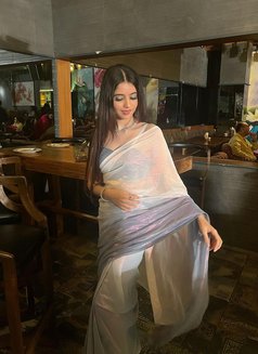 Trisha - escort in Abu Dhabi Photo 2 of 5