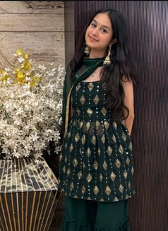 Trisha - escort in Kochi Photo 3 of 3