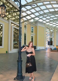 Trisha Mae Sexy - puta in Makati City Photo 7 of 10