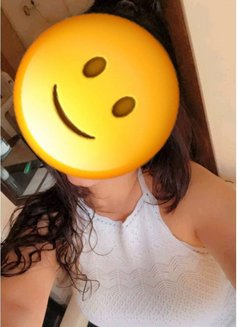 Trisha (Model, Party Addict, Wild) - puta in Mumbai Photo 2 of 2