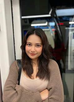 Trisha - escort in Kathmandu Photo 2 of 3