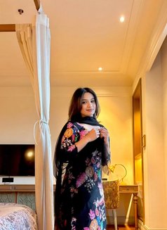 Trisha - escort in Pune Photo 3 of 7