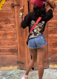 Trisha sex and blow job queen - puta in Ahmedabad Photo 3 of 4