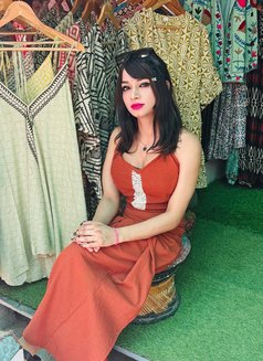 TRISHA TIWARI VISTOR - Acompañantes transexual in Kanpur Photo 26 of 29