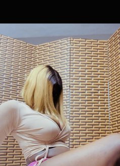 Trisha - escort in Al Ain Photo 5 of 6