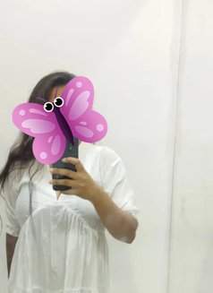 Trishi ( Cam & Visit Girl) - escort in Colombo Photo 5 of 8