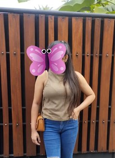 Trishi ( Cam & Visit Girl) - escort in Colombo Photo 5 of 6