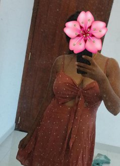 Trishi ( Visit & Cam ) - escort in Colombo Photo 3 of 8