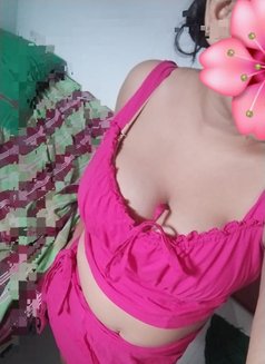 Trishi ( Visit & Cam ) - escort in Colombo Photo 5 of 8