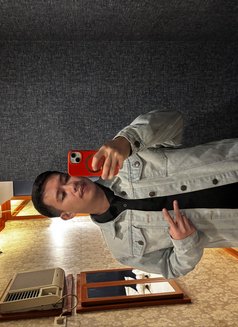 Tristan - Acompañantes masculino in Manila Photo 3 of 4