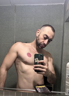 Tristan Red - Masajista in Madrid Photo 7 of 8