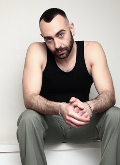 Tristan Red - Masajista in Madrid Photo 8 of 8