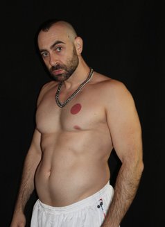 Tristan Red - Masajista in Madrid Photo 8 of 15