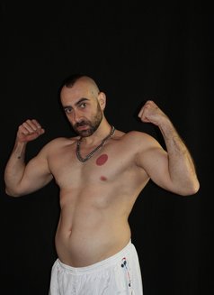 Tristan Red - Masajista in Madrid Photo 9 of 15