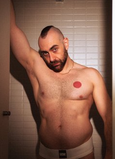 Tristan Red - Masajista in Madrid Photo 11 of 15